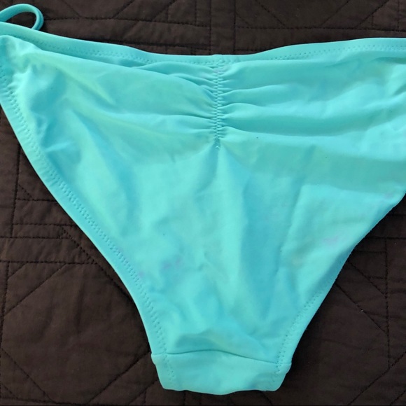 🌞 Women's Forever 21 Mint Green Bikini - Picture 4 of 8